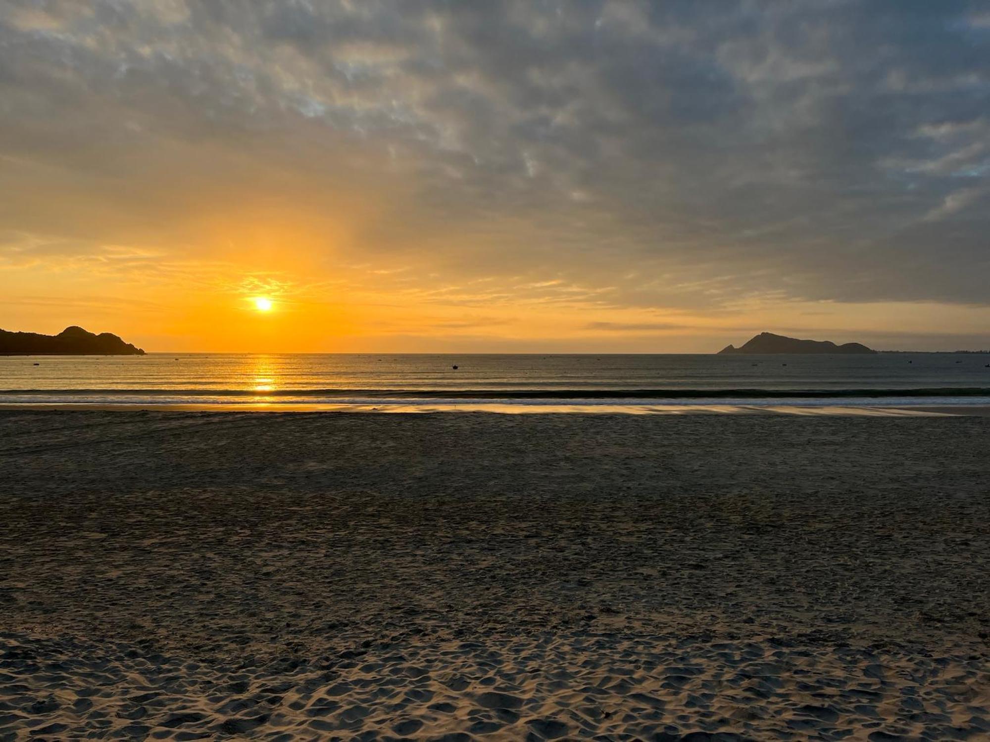 Robinson Beach Bungalow Vinh Hoa Kültér fotó