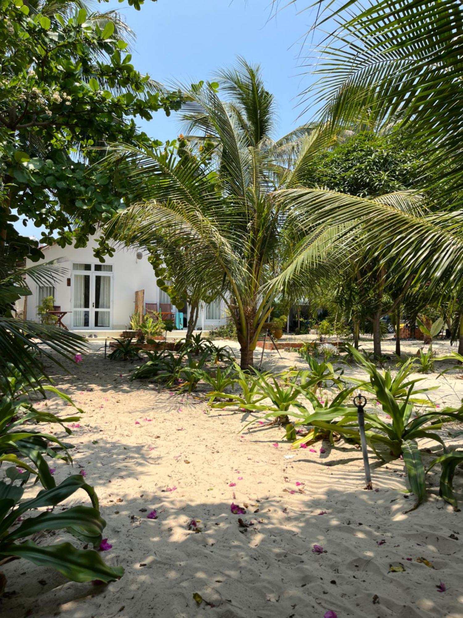 Robinson Beach Bungalow Vinh Hoa Kültér fotó